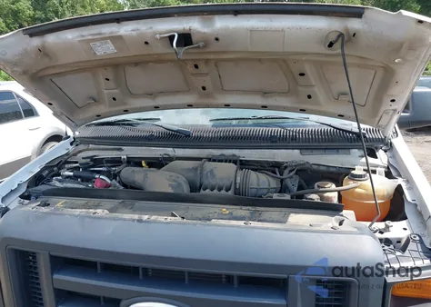 2014 Ford E-350 Super Duty Xl из США, поврежденный, VIN 1FBSS3BLXEDA37024